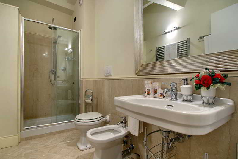 Orlando Palace Apartments Florence Exterior photo